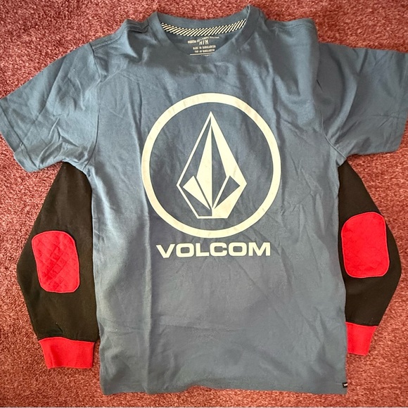 Volcom/Disney boy 5 piece bundle size 7 - Picture 4 of 5